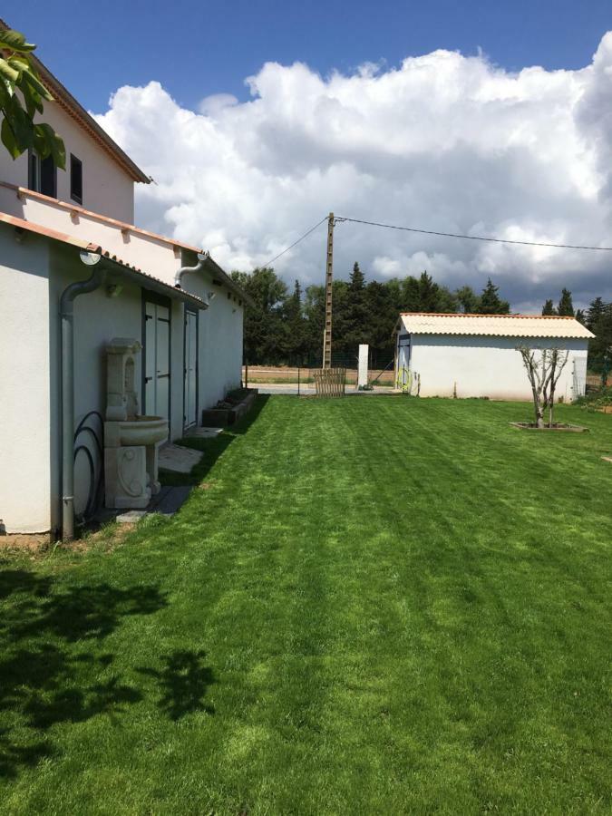 Au Domaine De Lea Lägenhet Hyères Exteriör bild